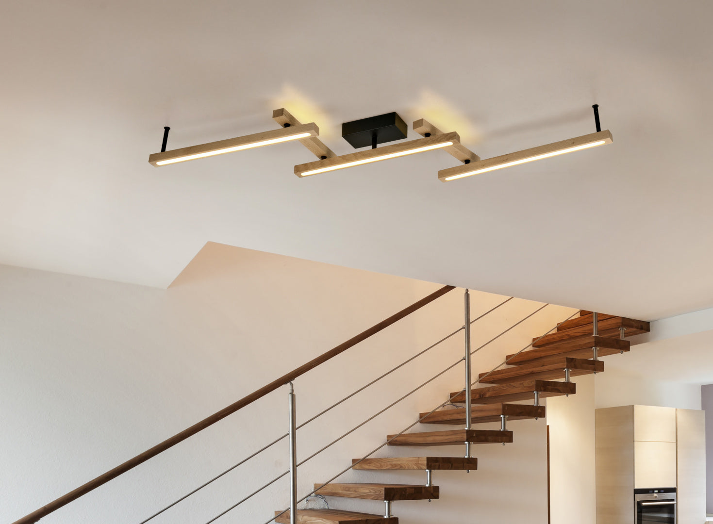 BELLARI | Ceiling lamp | Wood coloured | Natural wood