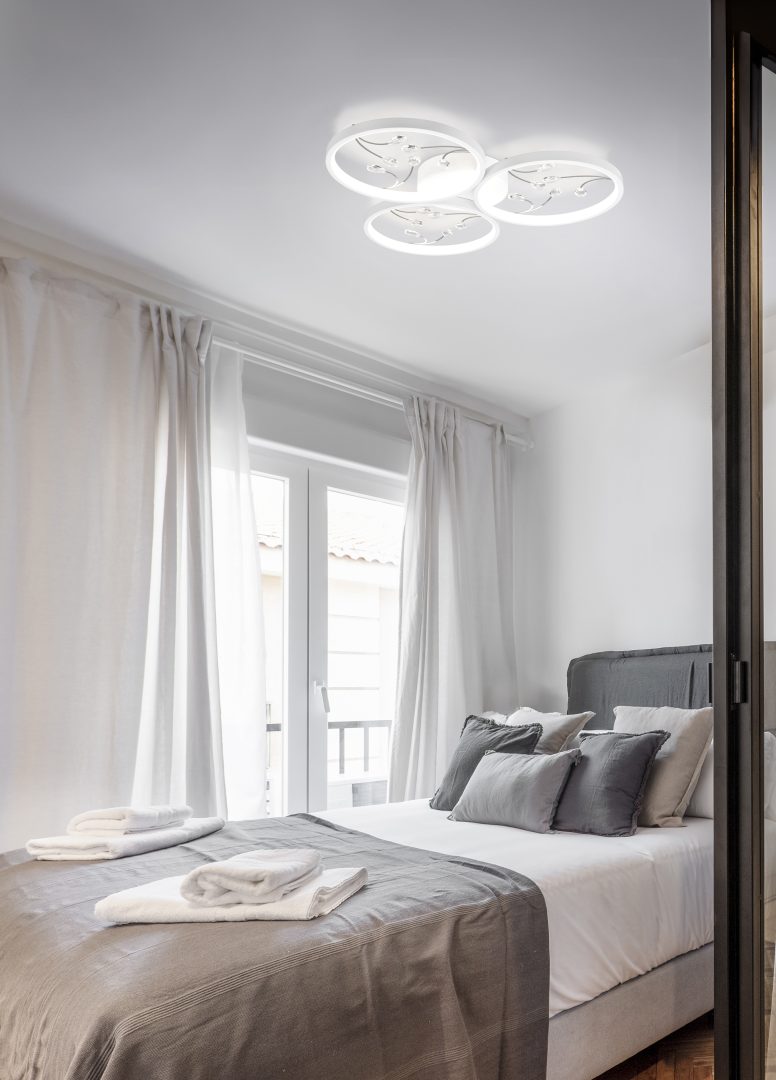 GROOVY | Ceiling lamp | White mat | Metal