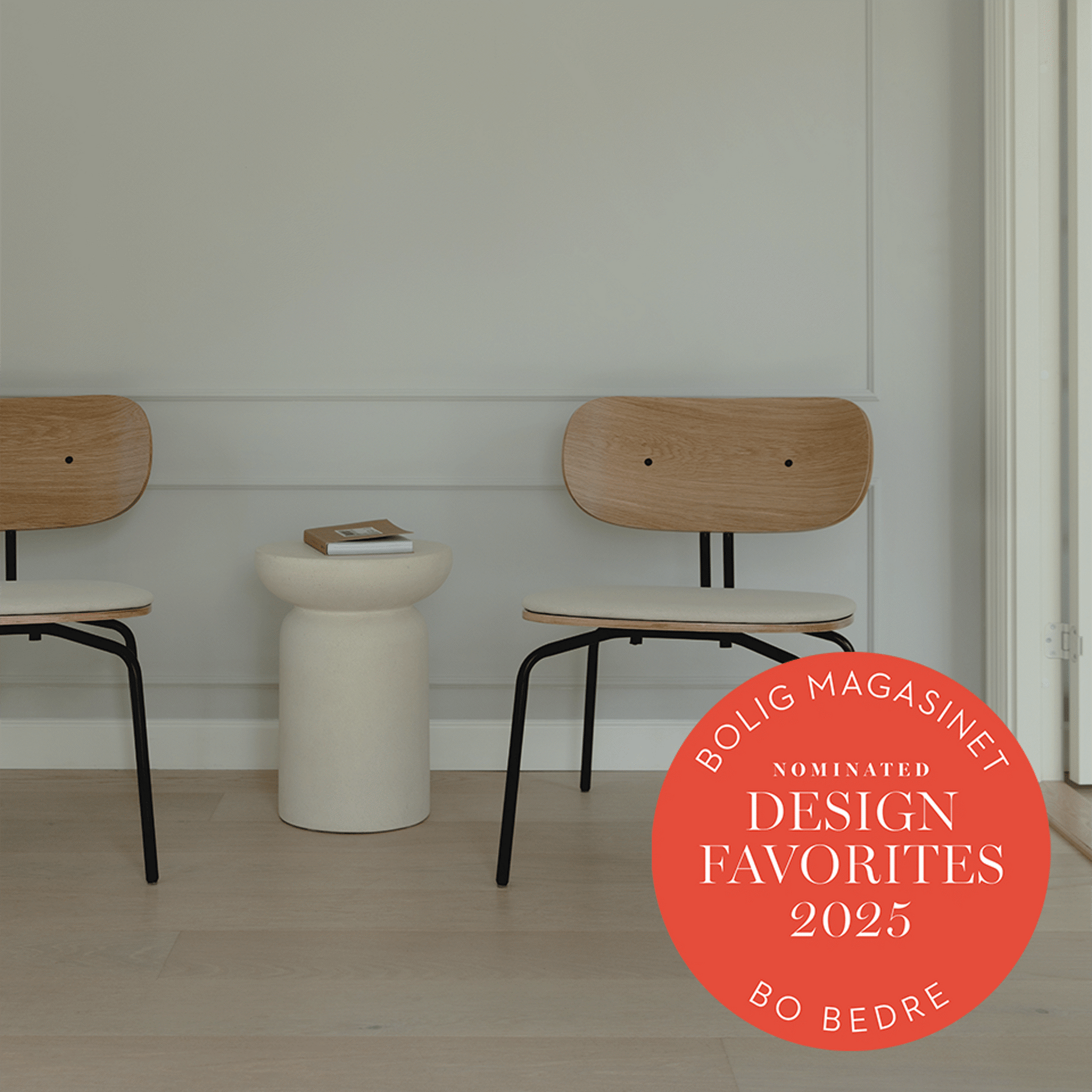 BOB design favoritter logo 2025_ENG_Nominated_Curious_lounge chair_(5).png