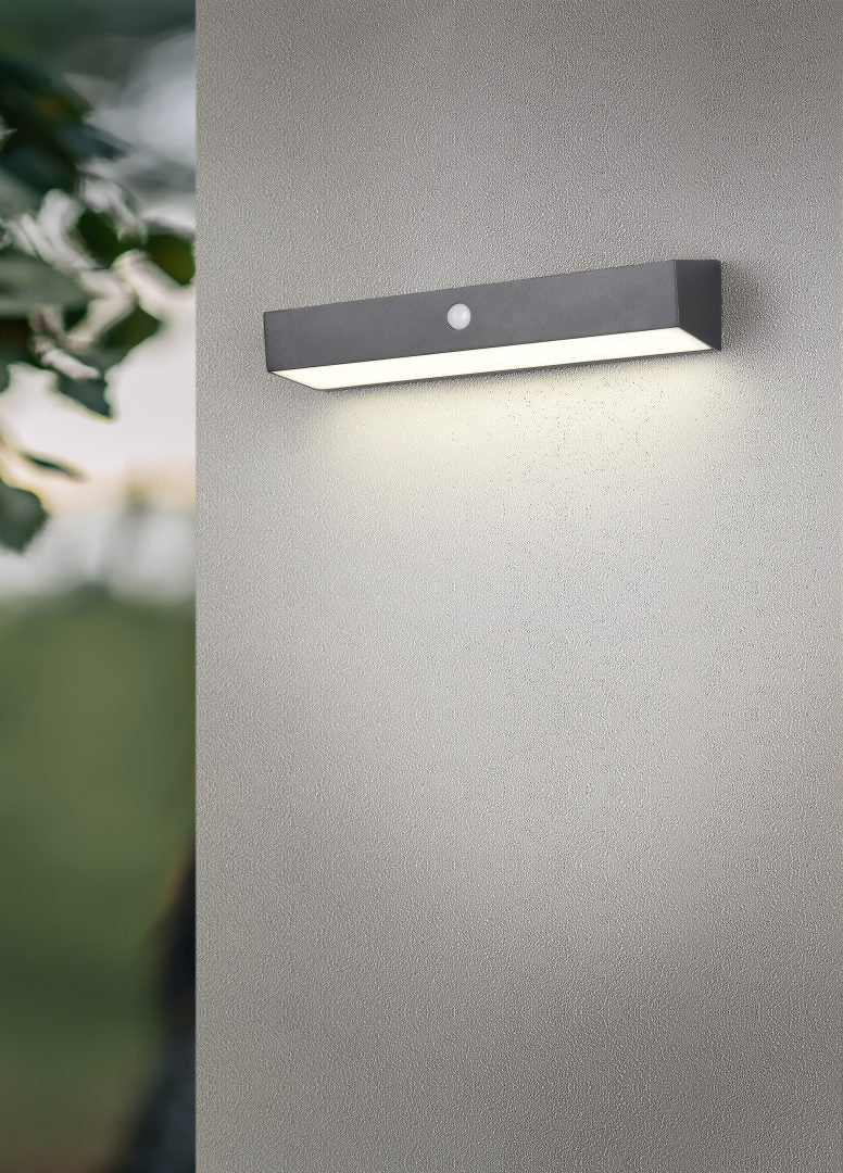 SILVES | Wall lamp | Black | Plastic