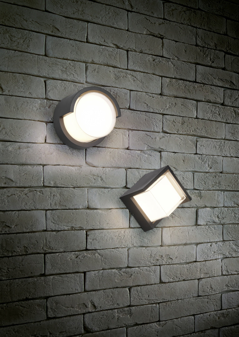 PUNO | Wall lamp | Black mat | Plastic