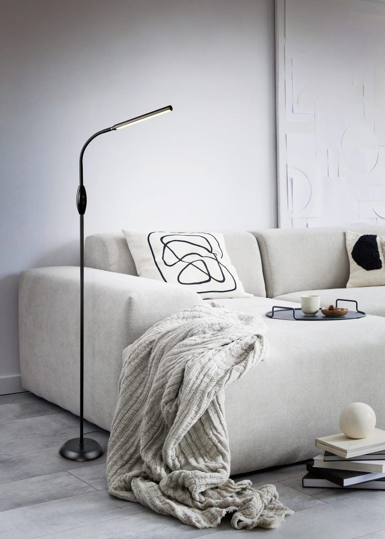 TORO | Floor lamp | Black | Plastic