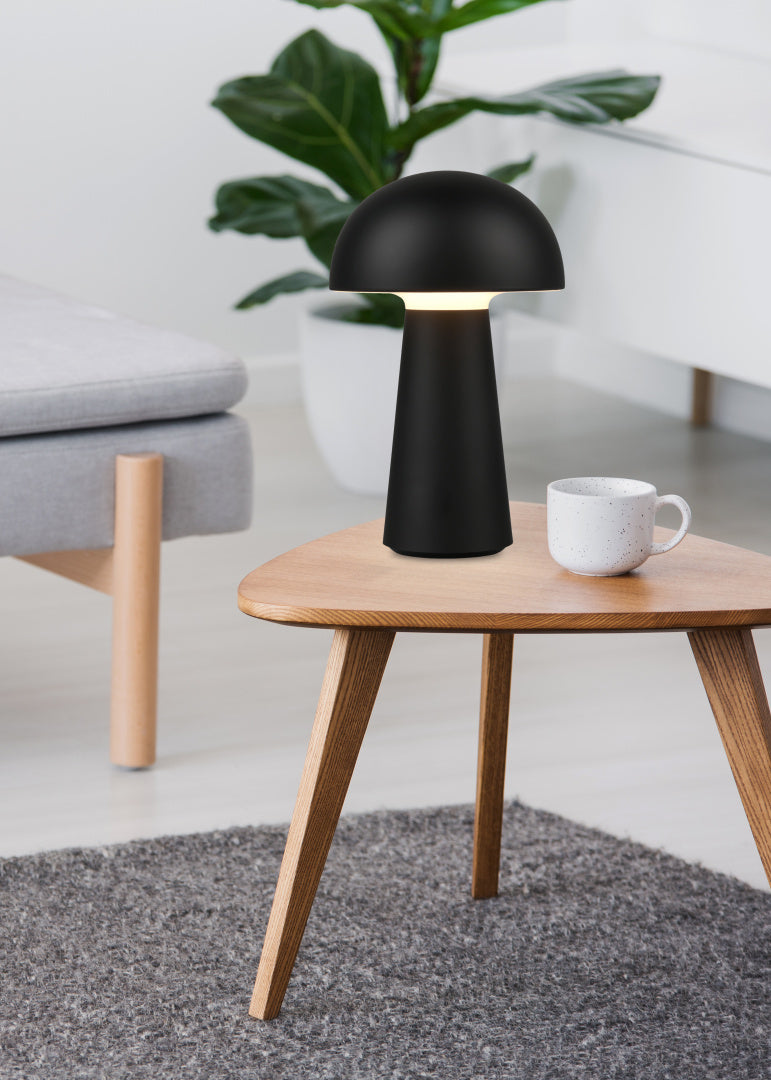 LENNON | Table lamp | Black | Plastic