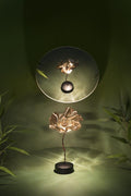 Detail ručně tvarovaného květu SLAMP Lafleur