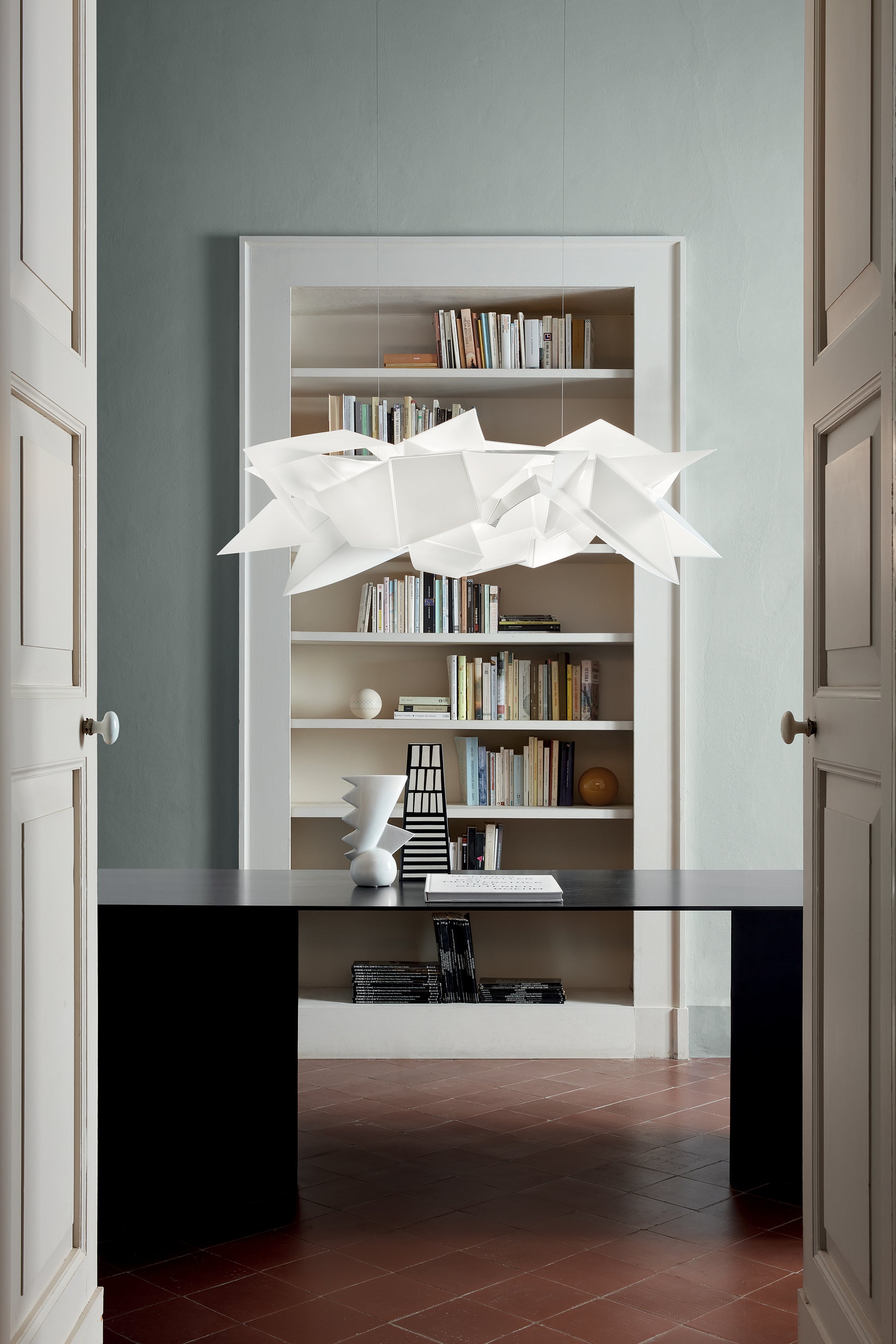 SLAMP Cordoba Suspension v moderním interiéru