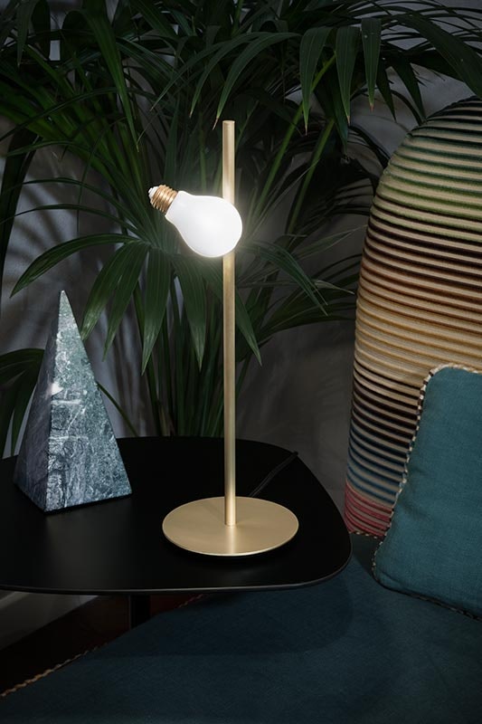 SLAMP Idea Table v moderním interiéru